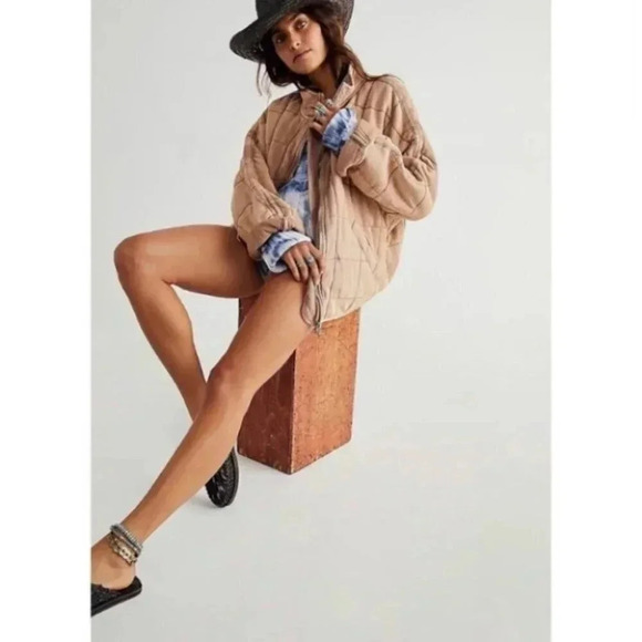 NWT Free People Quilted Dolman Jacket Bomber Oversized in Rose with Gold Zipper - Picture 7 of 13